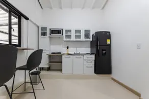 1 Min Walk to Lleras Park, Poblado Best Location - Image 4