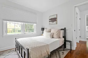*King bed *Outdoor Living *Sought-After Area - Image 5