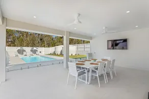 Beach House On Milkypine - Image 2