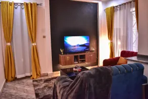 Cozy Mordern Luxury Apt - Image 3