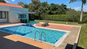 CasaKampo Jacuzzi pool condo on C d Apicalá - Image 4
