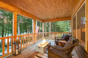 Lakefront, Gas Fireplace, gym and hot tub near Ski - Image 5