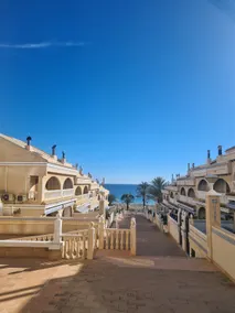 Arenales del Sol beach vacation home - Image 5