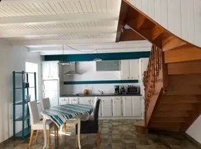 House close to the beaches - Image 4