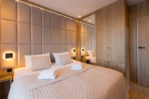 JSON Apartment with a balcony and mountain views - Image 4