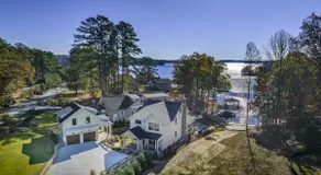 Sunrise Cove Lakeside Cottage - Newly built. - Image 2