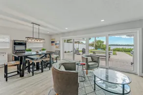 Waterfront | Dolphins | Luxury Design | HOT TUB - Image 3