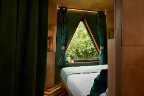 Luxury Sussex eco-cabin - 'The Vacationist' - Image 5