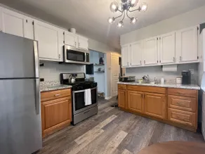 *King bed+Pet Friendly+fenced yard* - Image 5