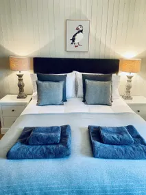 Luxury, incredible sea views, coast path access - Image 4