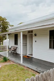 Singline Cottage by the sea. East Coast Tasmania - Image 5