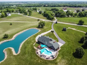 Country Paradise •9 acres•Pool•Rec Center - Image 2