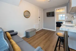 Cosy apartment near the Airport - Image 5