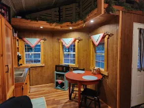 Country Lane Cabin - Image 5