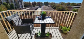 Sunshine House | 97sqm - Workstations - Balconies - Image 4