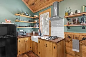Private Cabin, Mtn’s, Trails, Pond, River, skiing - Image 4