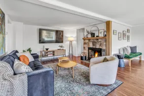 The Art House: 5-Acre Getaway w/ Fireplace - Image 5