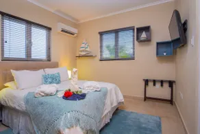 Villa Mar: Charming 1 BR with Pool - Image 5