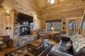 Pet friendly, Fenced yard, Hot Tub, Hi-Speed WiFi - Image 5