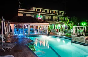 Superior three bedroom villa - Image 2