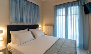 Superior three bedroom villa - Image 4