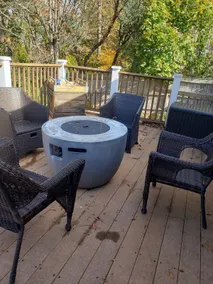 The Pool House - Image 3