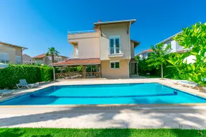 Paradise Town Villa Alison - Image 2