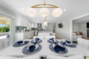 Family Hilltop Home w/ Views - Image 3