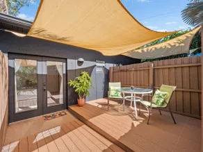 Sunflower Suite at Bliss House - Image 5