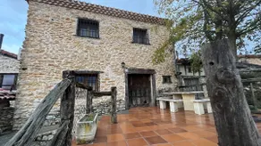 Charming stone house with garden - Image 2