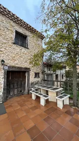 Charming stone house with garden - Image 3