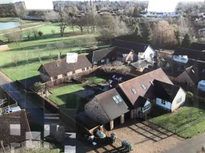 Superb 4BD Stay in Wyton and Houghton Village - Image 5