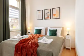 Dreamy old building apartment in a historic ambiance - Image 4
