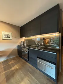 One Bedroom Apartment Sleeps 2 With Pool and Free Wifi - Image 3