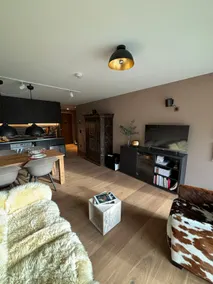 One Bedroom Apartment Sleeps 2 With Pool and Free Wifi - Image 2