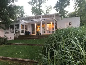 Mid-Century Modern: Direct Private Beach Access - Image 2