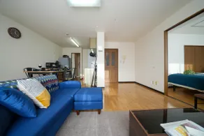 RS202 <Breakfast buffet & parking for 1 car> Shizunai Center 60㎡/2LDK - Image 2