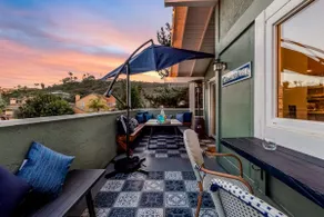 TieredGardenBeachHome|GameRm|Deck|Walk2lagoon - Image 4