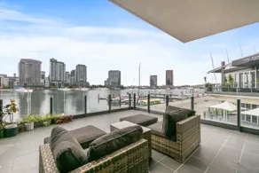 *Luxury 3bedroom 2.5bath 2 carparks harbour views* - Image 3