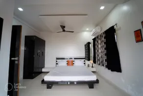 Scenic 5BHK, Panchgani, behind Mapro - Image 4