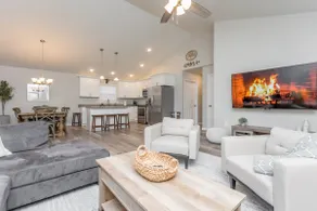 Epic ~ Ski, Game Room, Hot tub, BBQ, Firepit ~ - Image 3