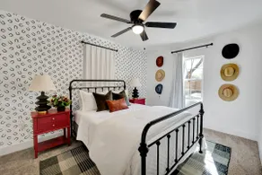 designer bungalow/walking distance to Tech campus - Image 4
