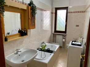 Independent apartment with parking-Mirafiori - Image 5