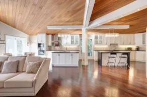 Joyful Mansion with Charm Indoor - Image 5