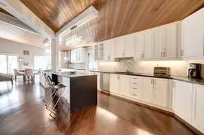Joyful Mansion with Charm Indoor - Image 2