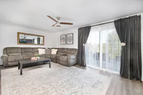 3 BDR Townhouse! - Image 2
