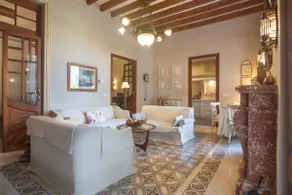 5-Bedroom home w/ heated pool, AC in Soller centre - Image 3