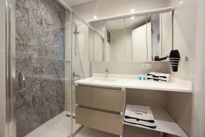 White Deluxe1 with Kitchen and Balcony - Image 4