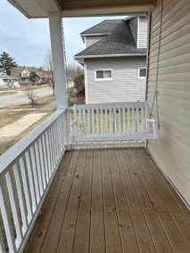 Perfect location on Pearl St-Brand New - Image 3