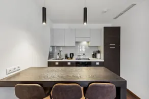 limehome Vienna Roßauer |1-Bedroom Suite +Sofa Bed - Image 4
